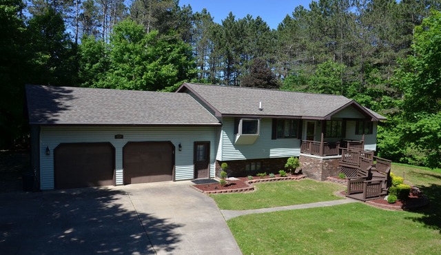 Great getaway for families wanting to golf, ski, boat or hit the trails