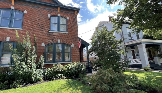 Historic Downtown Ludlow Townhouse - 10 min from Cincinnati