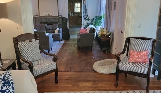 Historic Skye House in the Heart of Northport