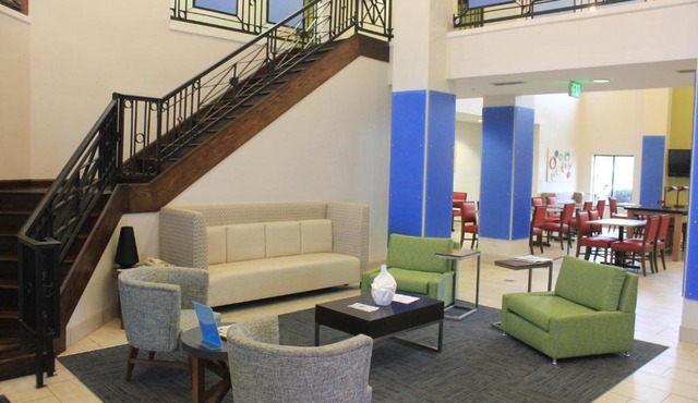 Holiday Inn Express Corydon by IHG