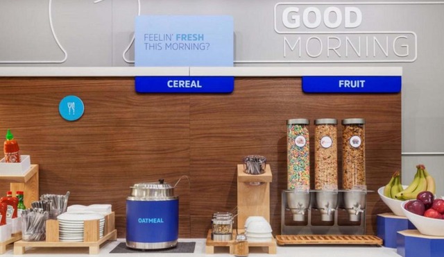 Holiday Inn Express Grand Rapids Southwest by IHG