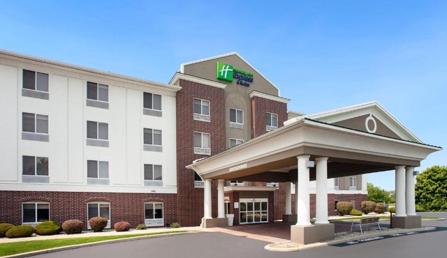 Holiday Inn Express Hotel & Suites Chicago South Lansing by IHG