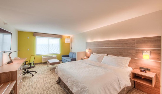 Holiday Inn Express & Suites - Remington by IHG