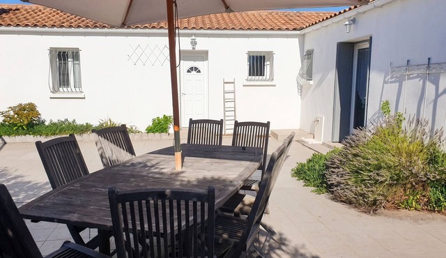 Homerez - Holiday home in La Brée-les-Bains