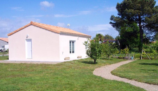 Homerez - Nice house with garden and terrace & Wifi