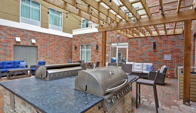 Homewood Suites By Hilton Warren Detroit