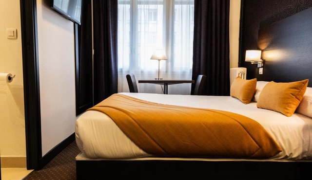 Hotel Astrid Caen centre in Caen