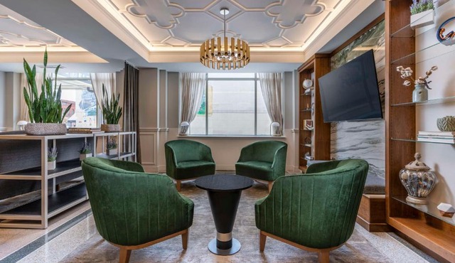 Hotel Elkhart, Tapestry Collection By Hilton