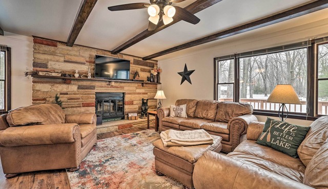 Houghton Lake Cottage Escape w/Patio!