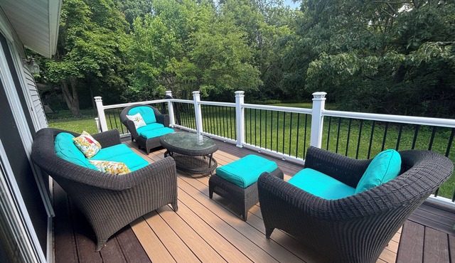 House on 5 acres. Enjoy privacy, peace, and nature. One minute to Alpine Valley