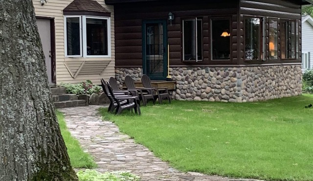 Hubbard Lake West Shore Lakefront Cottage with stunning view