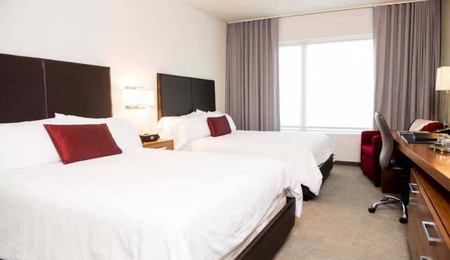 I Hotel And Illinois Conference Center