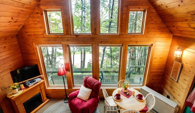Idyllic Little Bass Lake Cabin with Fire Pit!