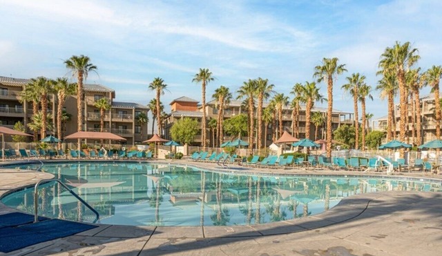 Indio CA | Desert Relaxation Trip | Pool & Lazy River | 2BR
