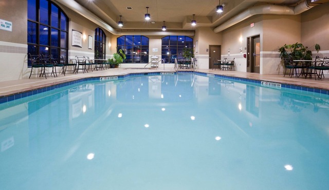 Indoor Pool + Hot Tub | Close to the Airport!
