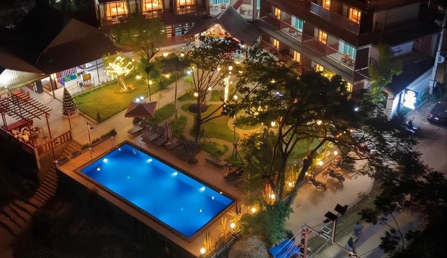 Intimate Riverside Resort Vang Vieng