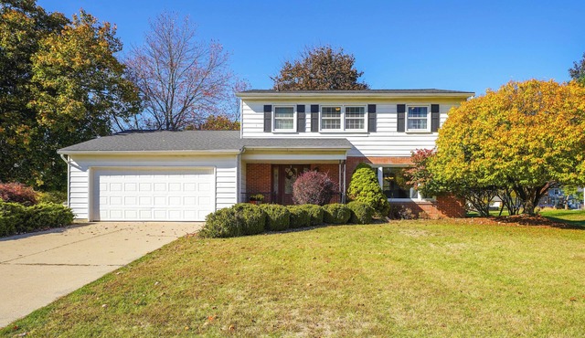 Jackson Home w/Fire Pit & Yard: 3 Mi to Downtown