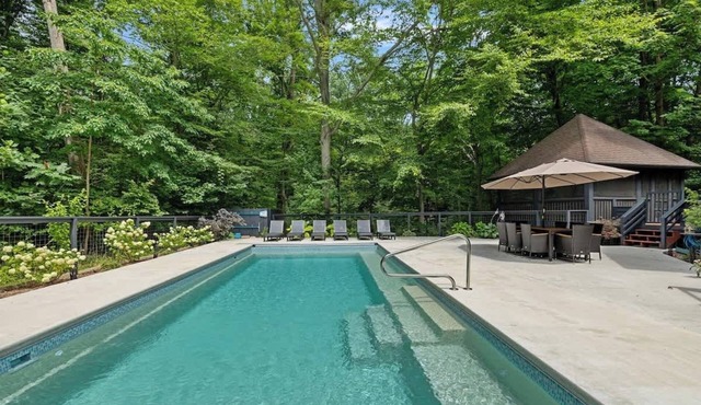 Juniper Presents: Gray Haven-Stunning Woodland Retreat with Pool