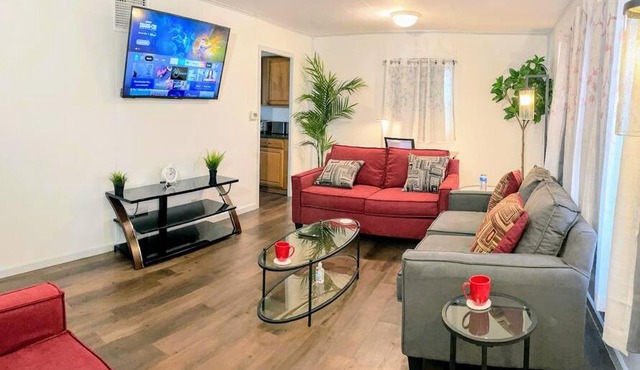 *King bed/3bds house Near Naval Base & 6Flags*
