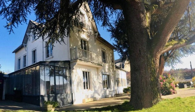 LA MAISON BLANCHE