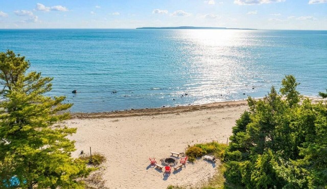 Lake Huron Beachfront Home~Mackinac Island Views!