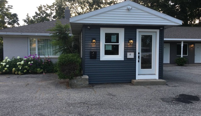 Lake Land Inn