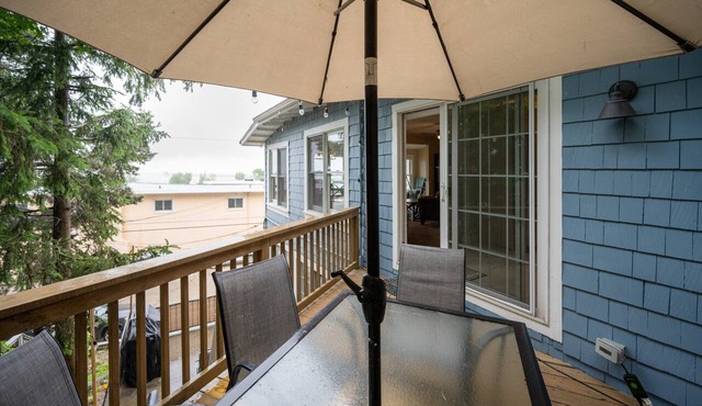 Lake MI Views | Across from Beach | Large 2BR Sleeps 6