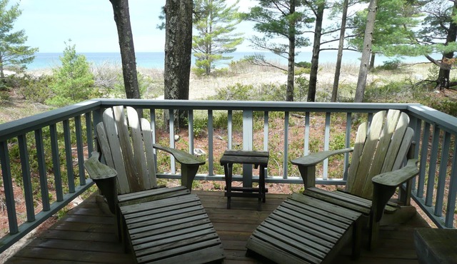 Lake Michigan Beachfront Condo – 2BR/2BA, Deck & Views, Glen Arbor