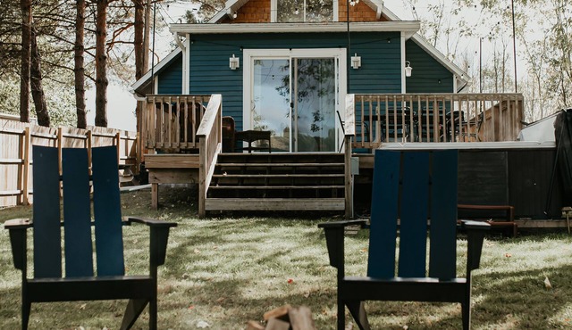 Lakefront Chalet - Dog Friendly w/Hot Tub, Firepit and Kayaks
