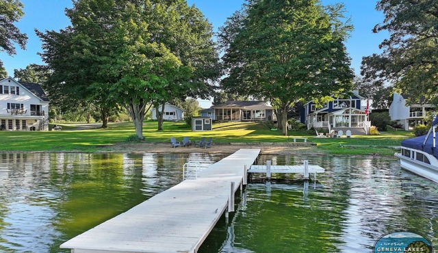 Lakefront Retreat on Powers Lake | Sandy Beach, Private Pier & Sunset Views