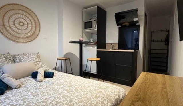 Le - Studio - Louana