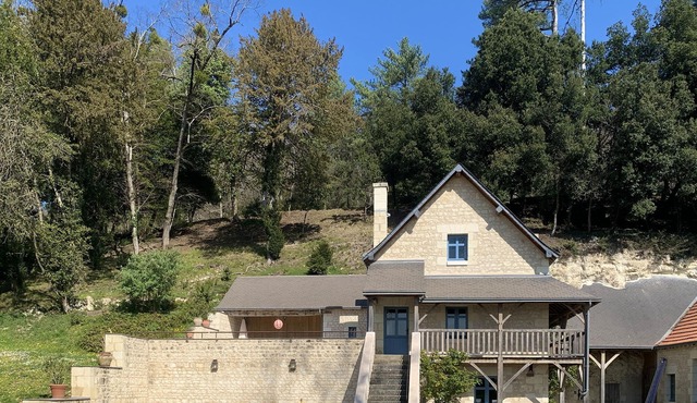 Le Trianon du château de Sonnay, near Chinon : Gîte 4* for 6
