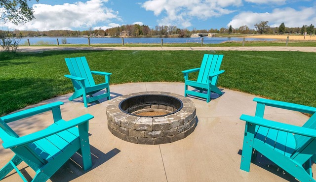 Lil' Nauti: A Splash of Luxury for Your Summer Escape