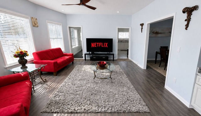 Lincoln Ave Home By Naval Base!