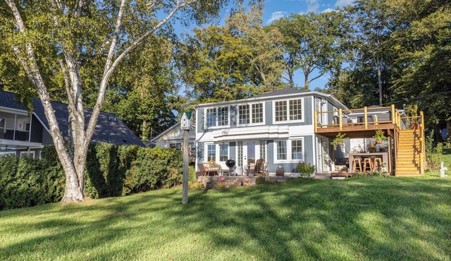 Lincoln Lake Getaway – Perfect Lakeside Stay