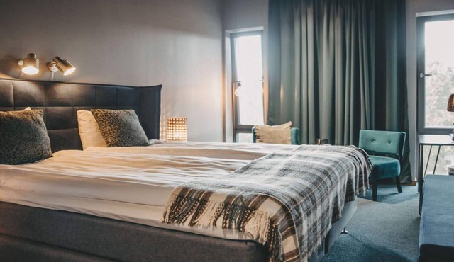Lively vacation home with free breakfast