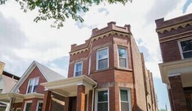 Logan Square 2 BR/1 BA-modern, near METRA