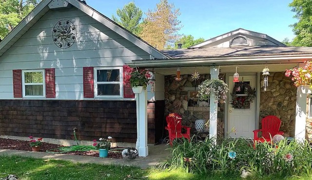 Looking for cozy and convenient? Check out Odin's Place!
