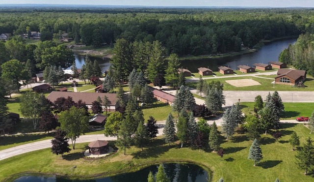 Lost Arrow Resort