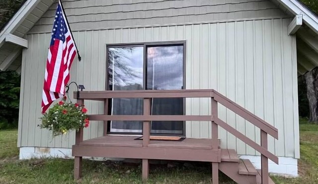 Lost Pines Lodge - Little A - Cabin 2 - Pet Friendly
