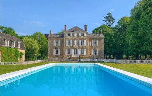 Lovely Home In St Michel Dchavaignes