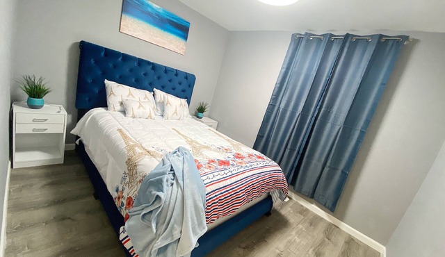 LUX CONDO NEAR DOWNTOWN and now offering car rental service.