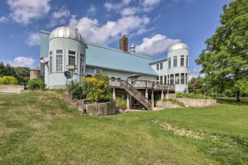 Luxe Barndominium w/Home Gym, Theater, & More!