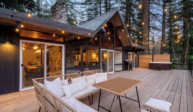 Luxe Riverfront A-Frame | Hot Tub | Fishing