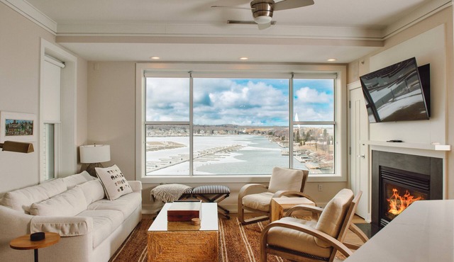 Luxurious Starboard Suite 303 in Bay Harbor, MI with stunning marina views.