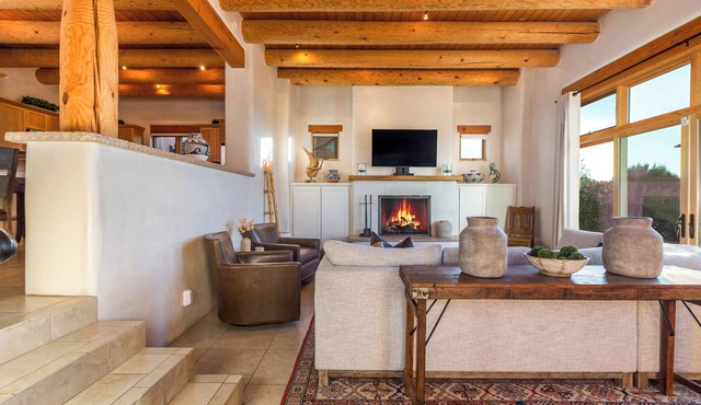 Luxury Adobe Retreat with Jemez Mountain Views