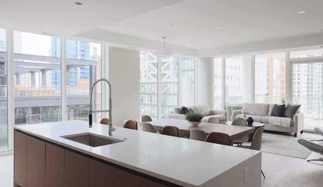 Luxury Loft Collection 703 - Terrace - River North