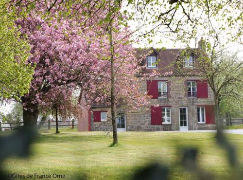 Maison chaleureuse en Normandie avec jardin arboré - FR-1-497-143