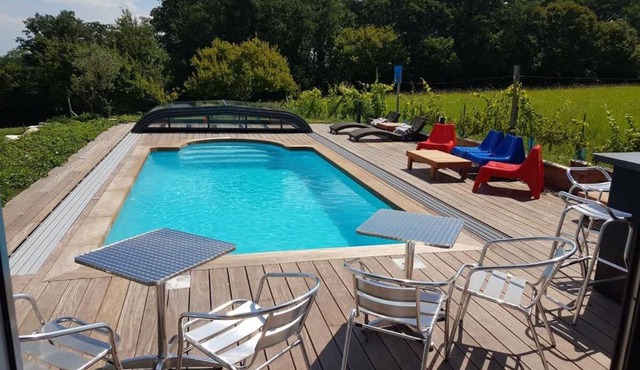 Maison Neuve, relaxing countryside home with pool