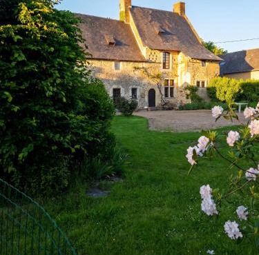 Maison spacieuse avec jardin à Morannes sur Sarthe